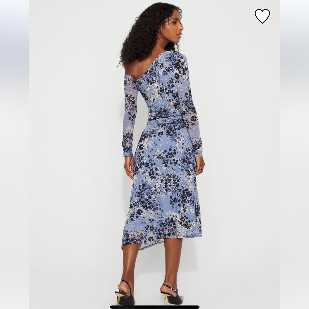 WHBM Elegant Off-The-Shoulder Bodycon Midi Dress with a sophisticated design. - Picture 3 of 15